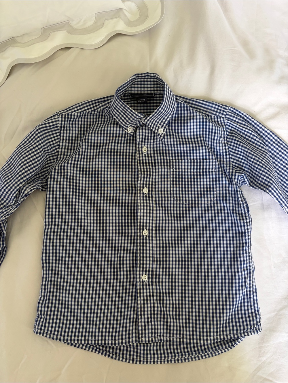 Like new Oscar de la Renta Navy and white gingham check button-down shirt